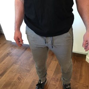 Lululemon Men’s joggers